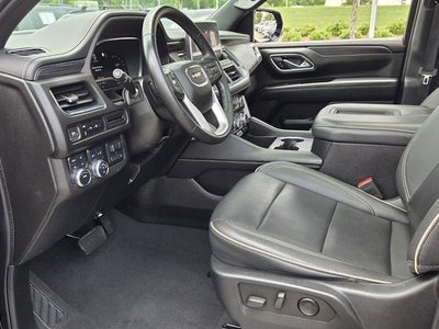 2023 GMC Yukon XL SLT
