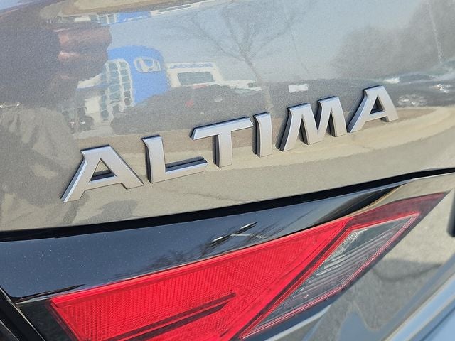 2025 Nissan Altima 2.5 SR