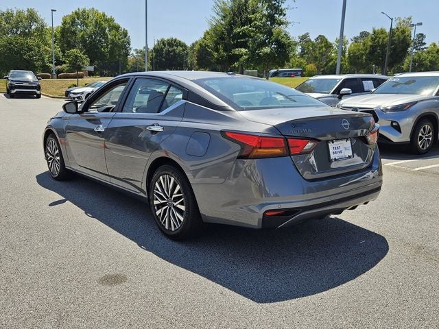 2025 Nissan Altima SV - Photo 6