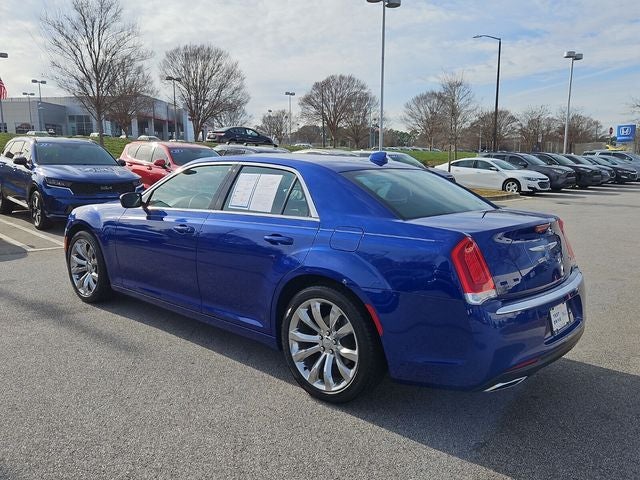 2019 Chrysler 300 Touring