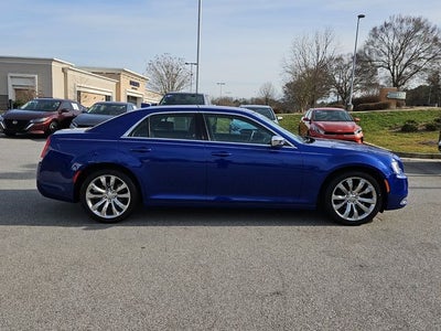 2019 Chrysler 300 Touring