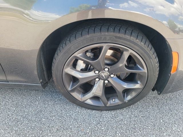 2022 Chrysler 300 S