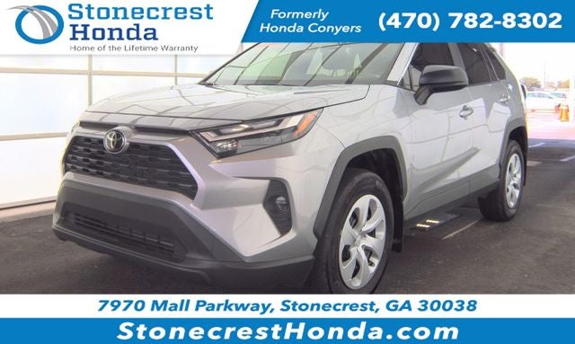 2025 Toyota RAV4 LE FWD's photo