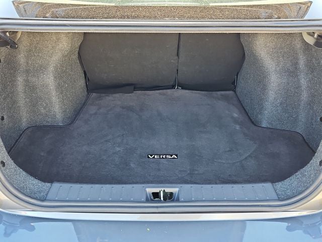 2023 Nissan Versa 1.6 SV