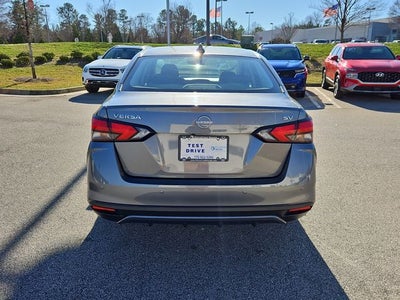 2023 Nissan Versa 1.6 SV