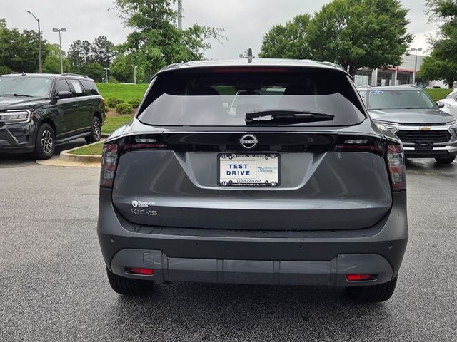 2025 Nissan Kicks SV