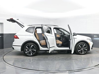 2022 Volkswagen Tiguan 2.0T SE R-Line Black
