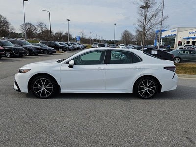 2024 Toyota Camry SE