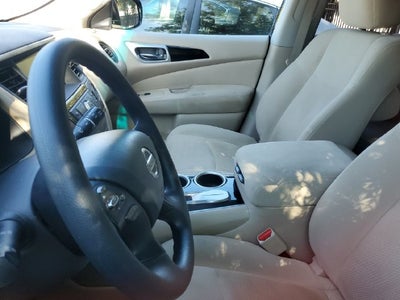 2016 Nissan Pathfinder S