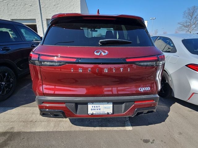 2023 INFINITI QX60 LUXE