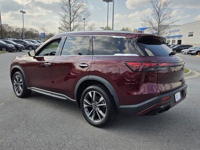 2023 INFINITI QX60 LUXE