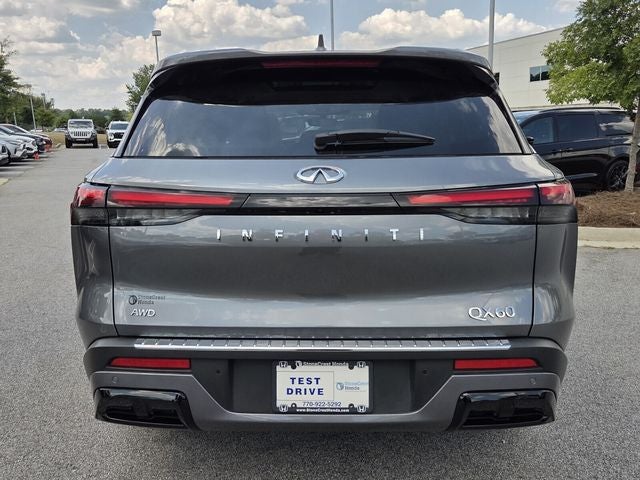 2023 INFINITI QX60 LUXE