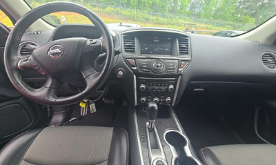 2020 Nissan Pathfinder SV