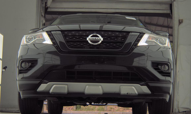 2020 Nissan Pathfinder SV