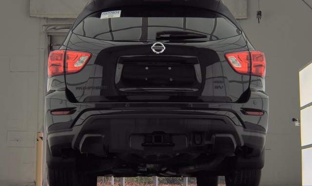 2020 Nissan Pathfinder SV