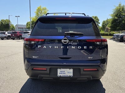 2024 Nissan Pathfinder SV