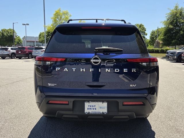 2024 Nissan Pathfinder SV