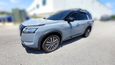 2024 Nissan Pathfinder SL