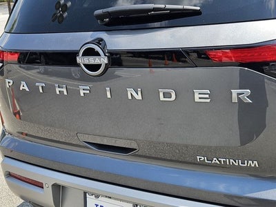2025 Nissan Pathfinder Platinum