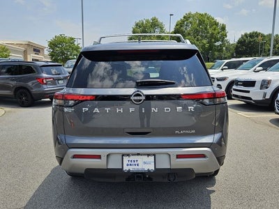 2025 Nissan Pathfinder Platinum
