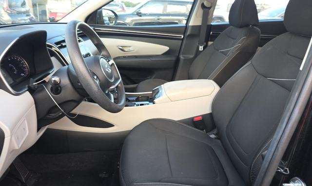 2023 Hyundai Tucson SE