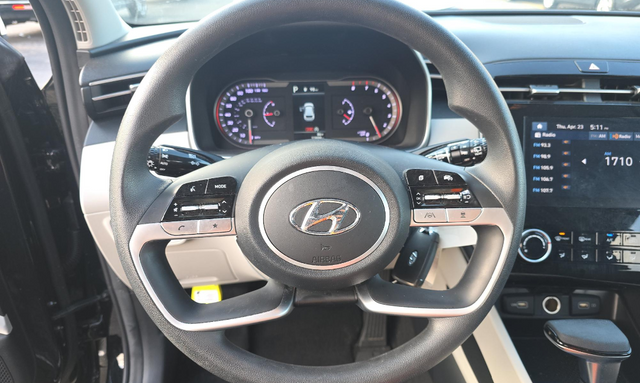 2023 Hyundai Tucson SE