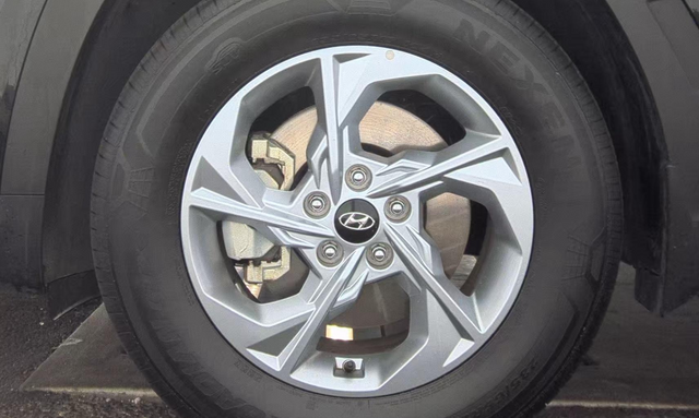 2023 Hyundai Tucson SE