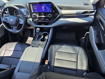 2024 Toyota Highlander XLE