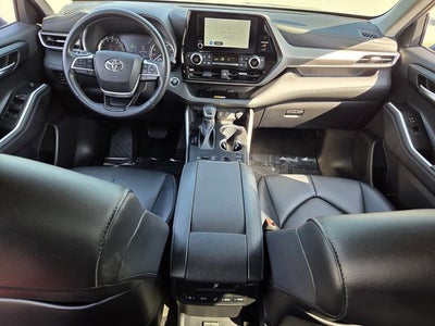2023 Toyota Highlander XLE