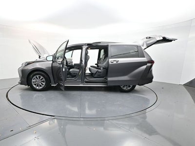 2024 Toyota Sienna XLE