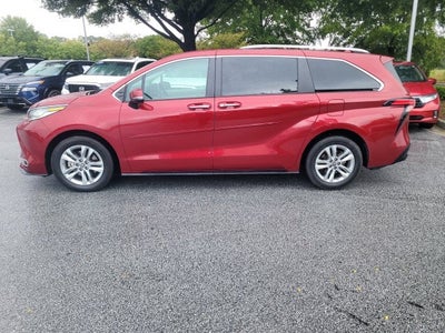 2023 Toyota Sienna Limited 7 Passenger