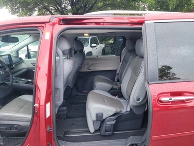 2023 Toyota Sienna Limited 7 Passenger