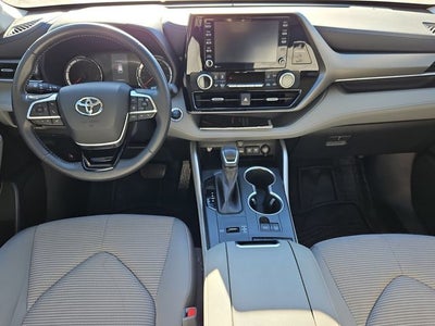 2020 Toyota Highlander L