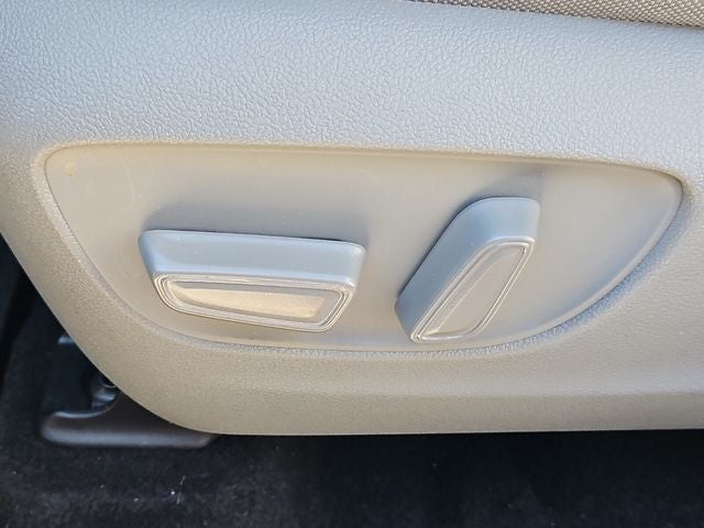 2020 Toyota Highlander L