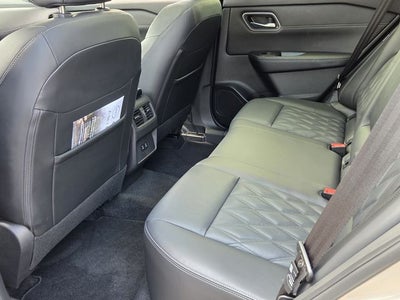 2025 Nissan Rogue Platinum