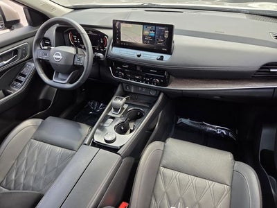 2025 Nissan Rogue Platinum