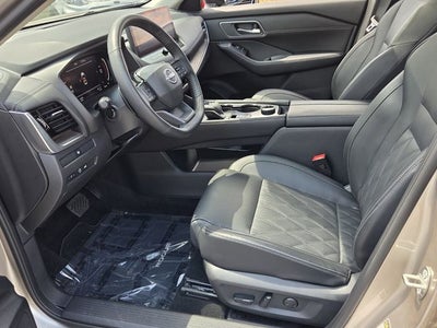 2025 Nissan Rogue Platinum