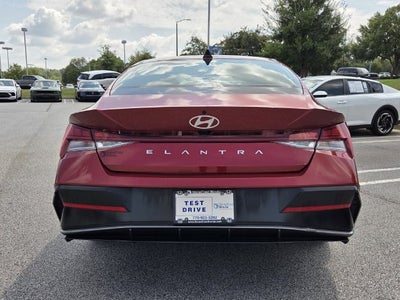 2025 Hyundai Elantra SEL Convenience