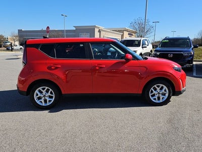 2024 Kia Soul LX