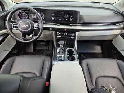 2023 Kia Carnival LX Seat Package