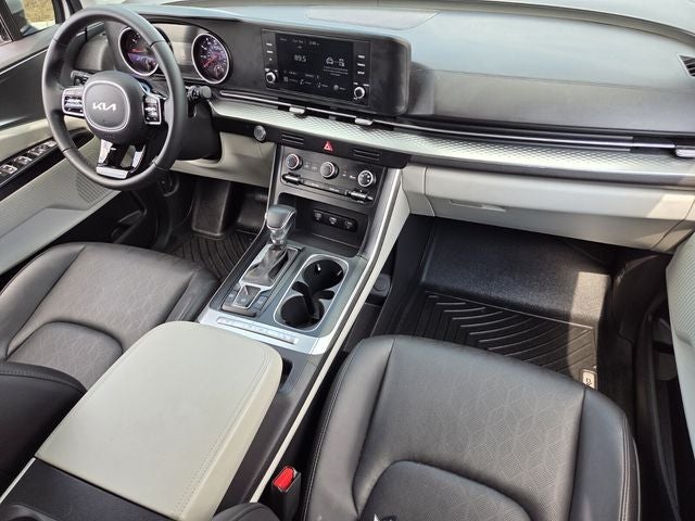 2023 Kia Carnival LX Seat Package