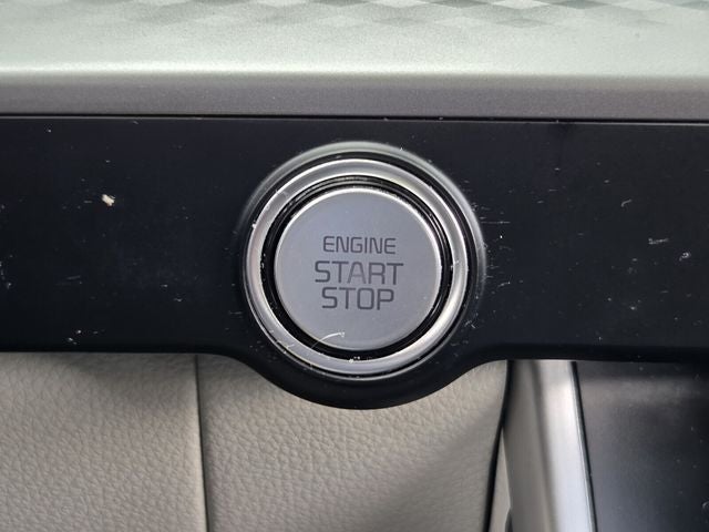 2023 Kia Carnival LX Seat Package