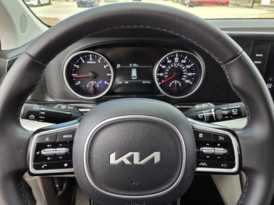 2023 Kia Carnival LX Seat Package