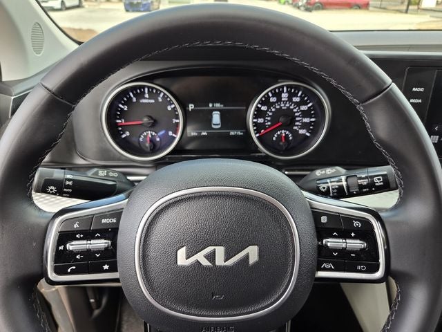 2023 Kia Carnival LX Seat Package