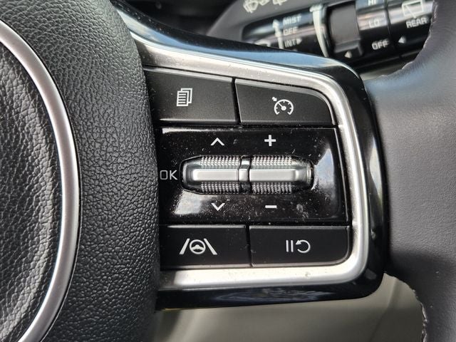 2023 Kia Carnival LX Seat Package