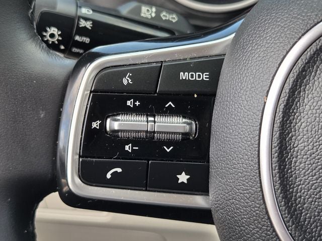 2023 Kia Carnival LX Seat Package
