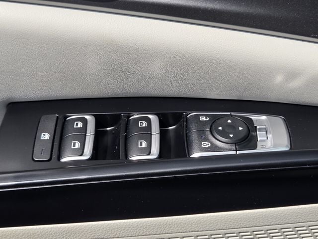 2023 Kia Carnival LX Seat Package