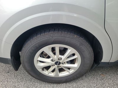 2023 Kia Carnival LX Seat Package