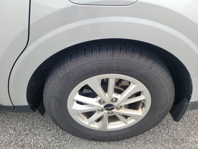 2023 Kia Carnival LX Seat Package